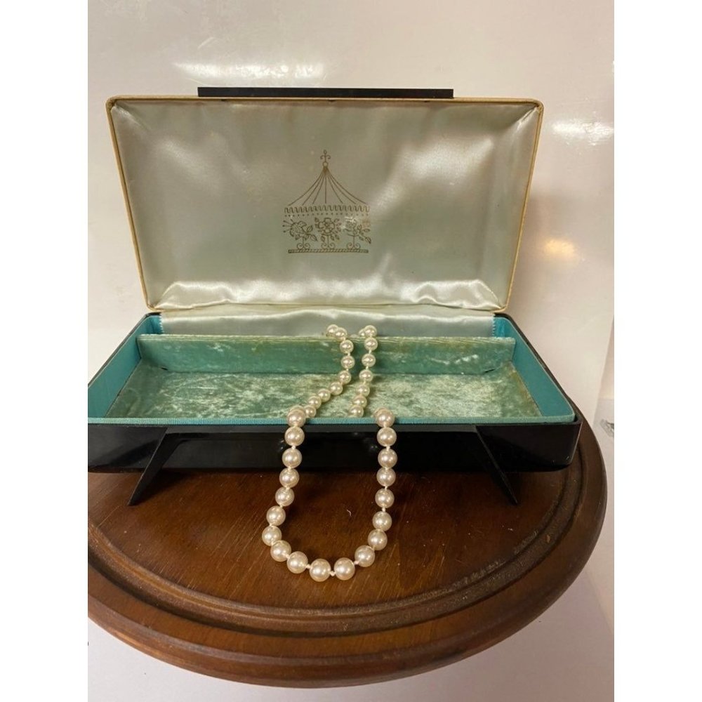 Vintage Art Deco Farrington Jewely Box Footed